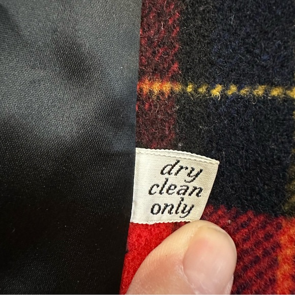 Vintage Pendleton Red and Green Plaid 100% wool Coat - Picture 10 of 14